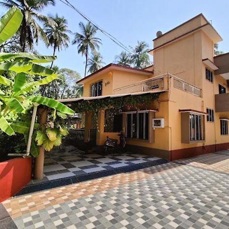 Bapat Niwas Home Stay Ganpatipule Bagian luar foto