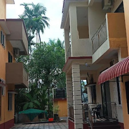 Bapat Niwas Home Stay Ganpatipule Bagian luar foto