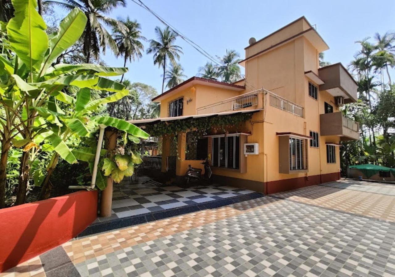 Bapat Niwas Home Stay Ganpatipule Bagian luar foto